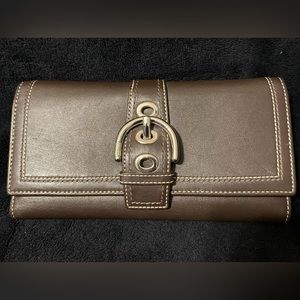 Coach Like New! Ladies Vintage Dark Brown Leather Large Multi Purpose Wallet